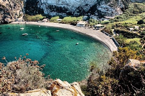 isola palmarola fendi|palmarola island.